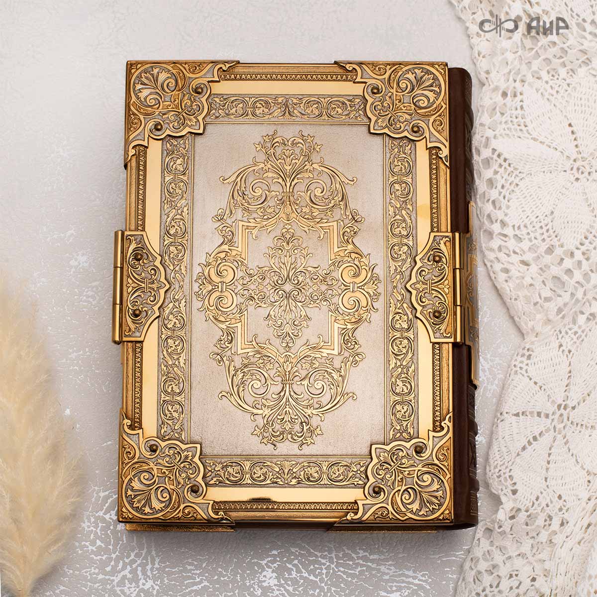 Библия в окладе, Артикул: 38900  - Компания «АиР»