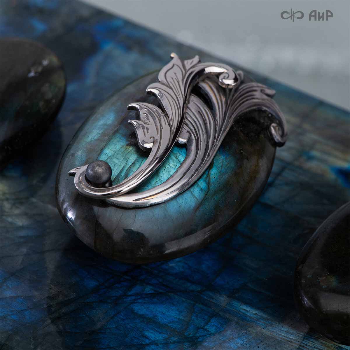 Шкатулка из лабрадорита Светлячки, Артикул: 39206 - Компания «АиР»