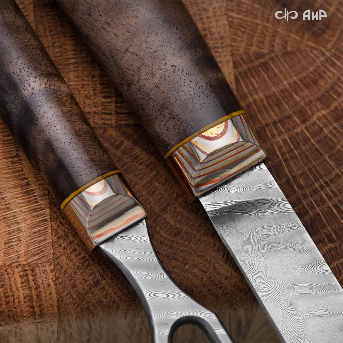 Набор Стейковый (нож и вилка, стабилизированный ореховый кап, мокуме гане, медная втулка, кастомная заточка) дамасская сталь ZD-0803, узор твист - Компания «АиР»
