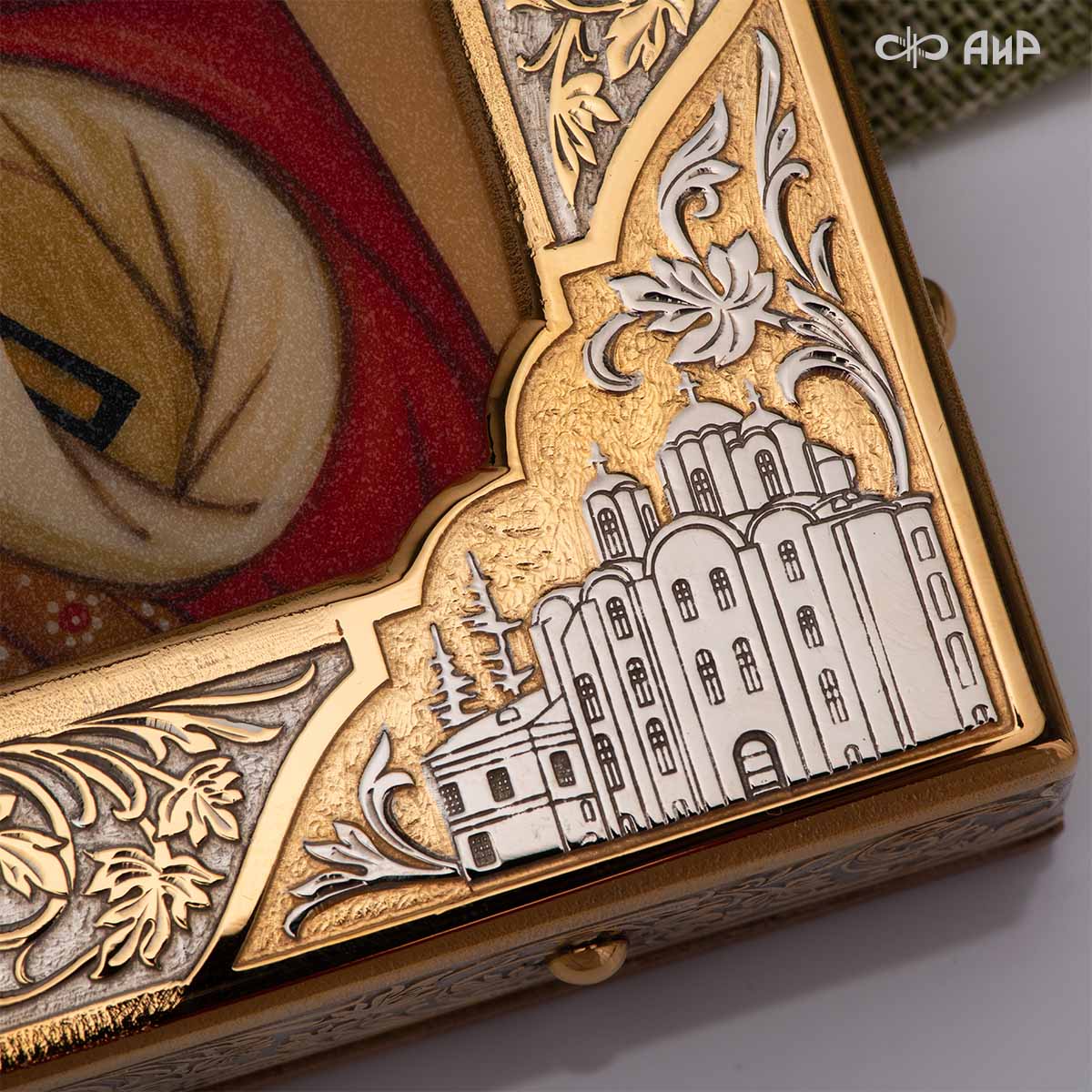 Икона в окладе Святитель Николай Чудотворец, Артикул: 39139 - Компания «АиР»