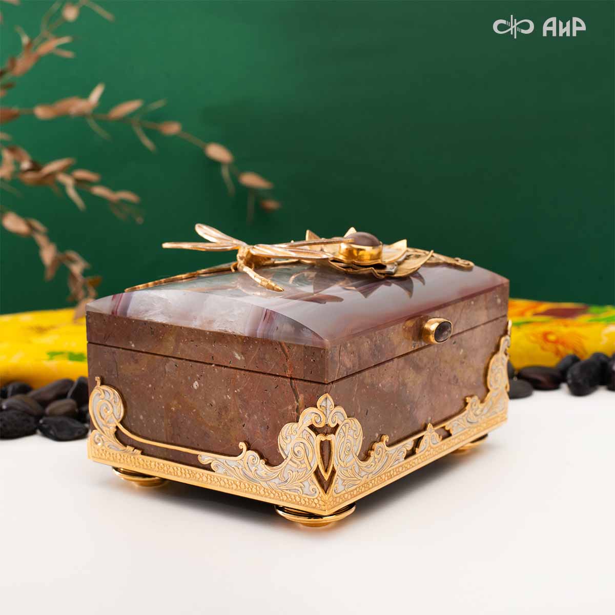 Шкатулка Стрекоза и лотос из яшмы и агата, Артикул: 39044 * - Компания «АиР»
