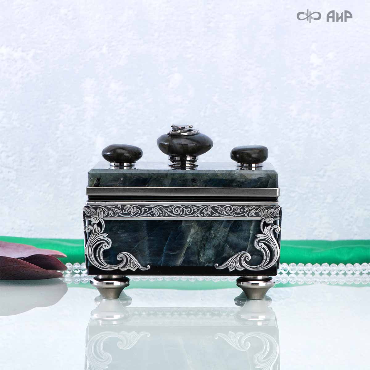 Шкатулка из лабрадорита Светлячки, Артикул: 39206 - Компания «АиР»