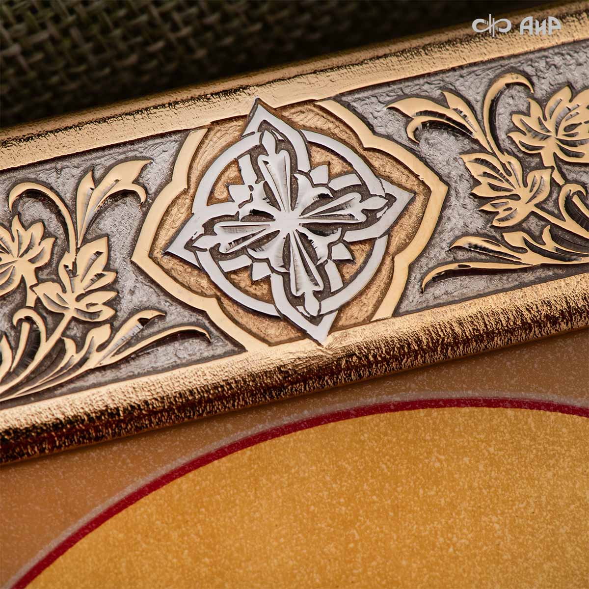 Икона в окладе Святитель Николай Чудотворец, Артикул: 39139 - Компания «АиР»