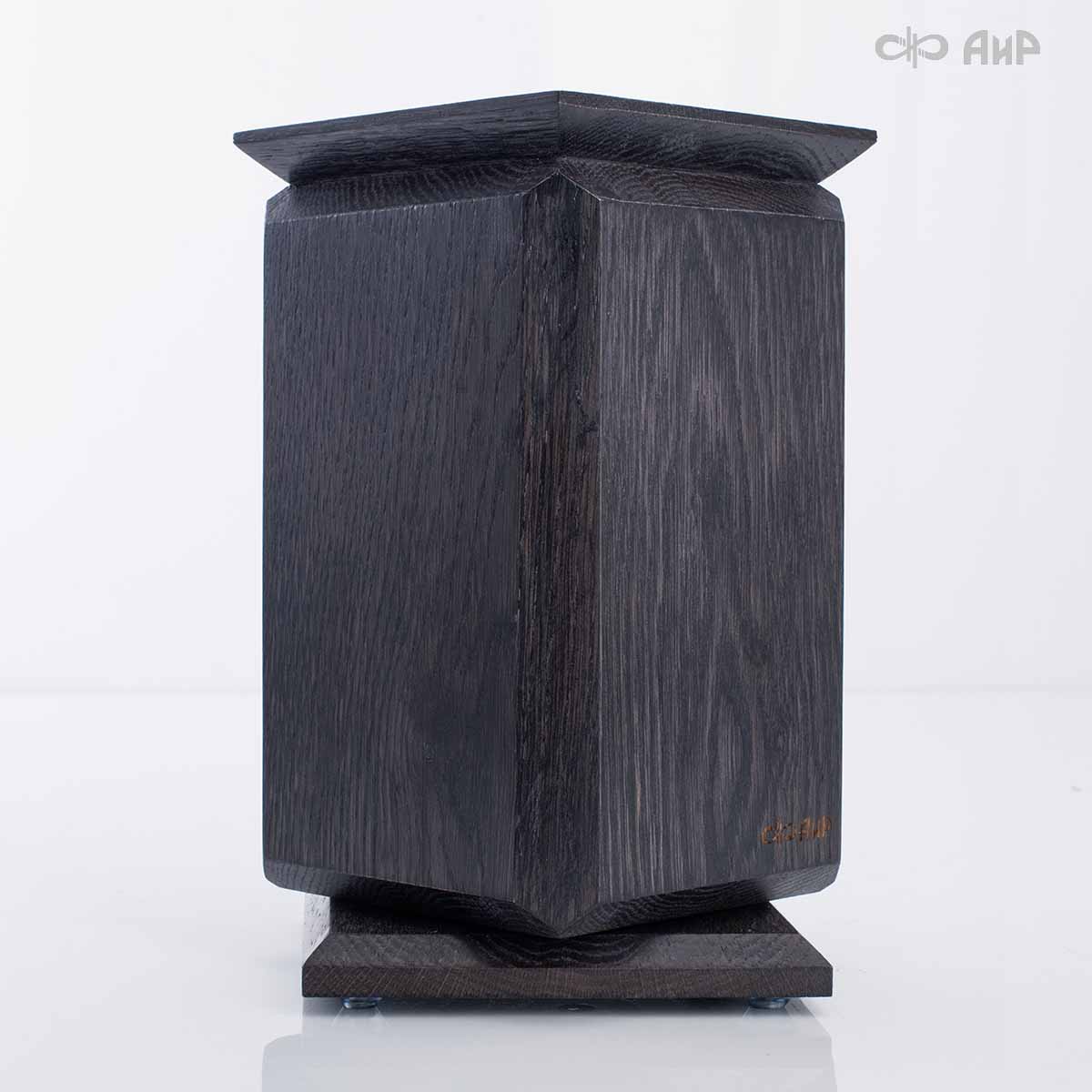 Магнитный держатель для ножей Вертушка (дуб) - Компания «АиР»