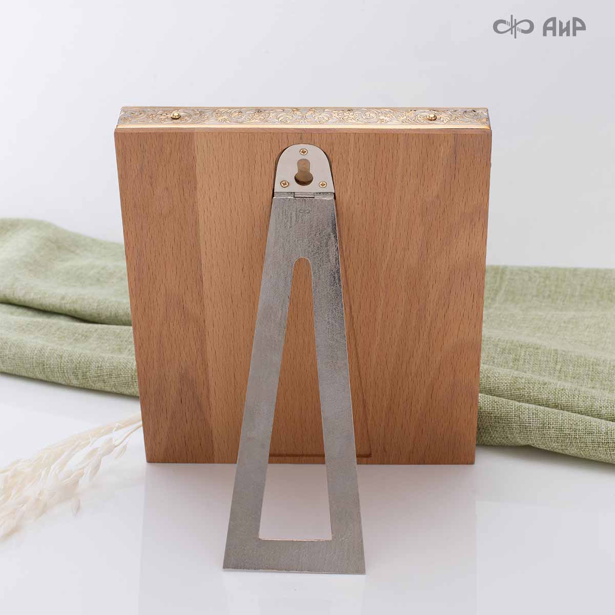 Икона в окладе Святитель Николай Чудотворец, Артикул: 39139 - Компания «АиР»