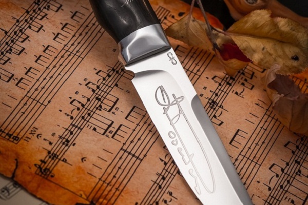 В конструкцию ножа «Александр» внесены изменения согласно пожеланиям Александра Розенбаума. - Промышленное клинковое производство. Компания «АиР»