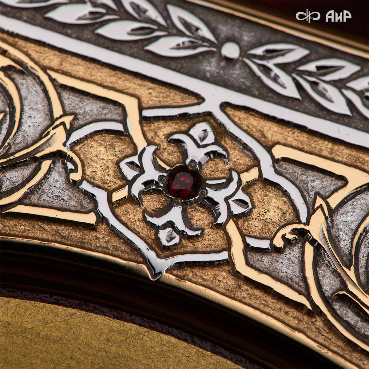  Икона в окладе Святой великомученик Георгий Победоносец, Артикул: 39177 - Компания «АиР»