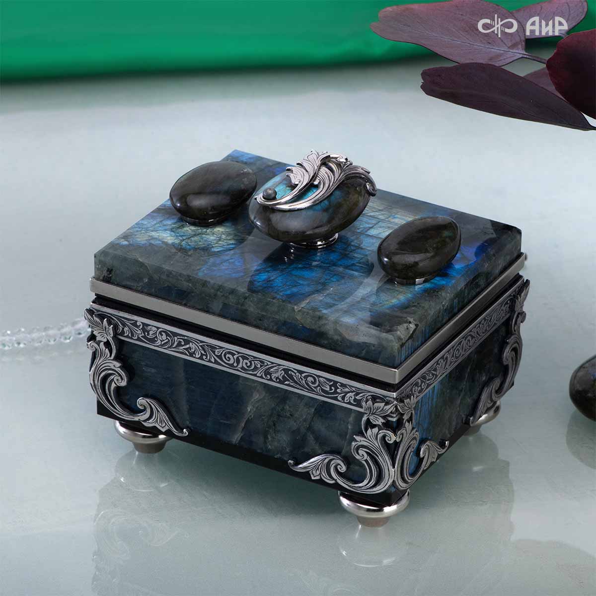 Шкатулка из лабрадорита Светлячки, Артикул: 39206 - Компания «АиР»