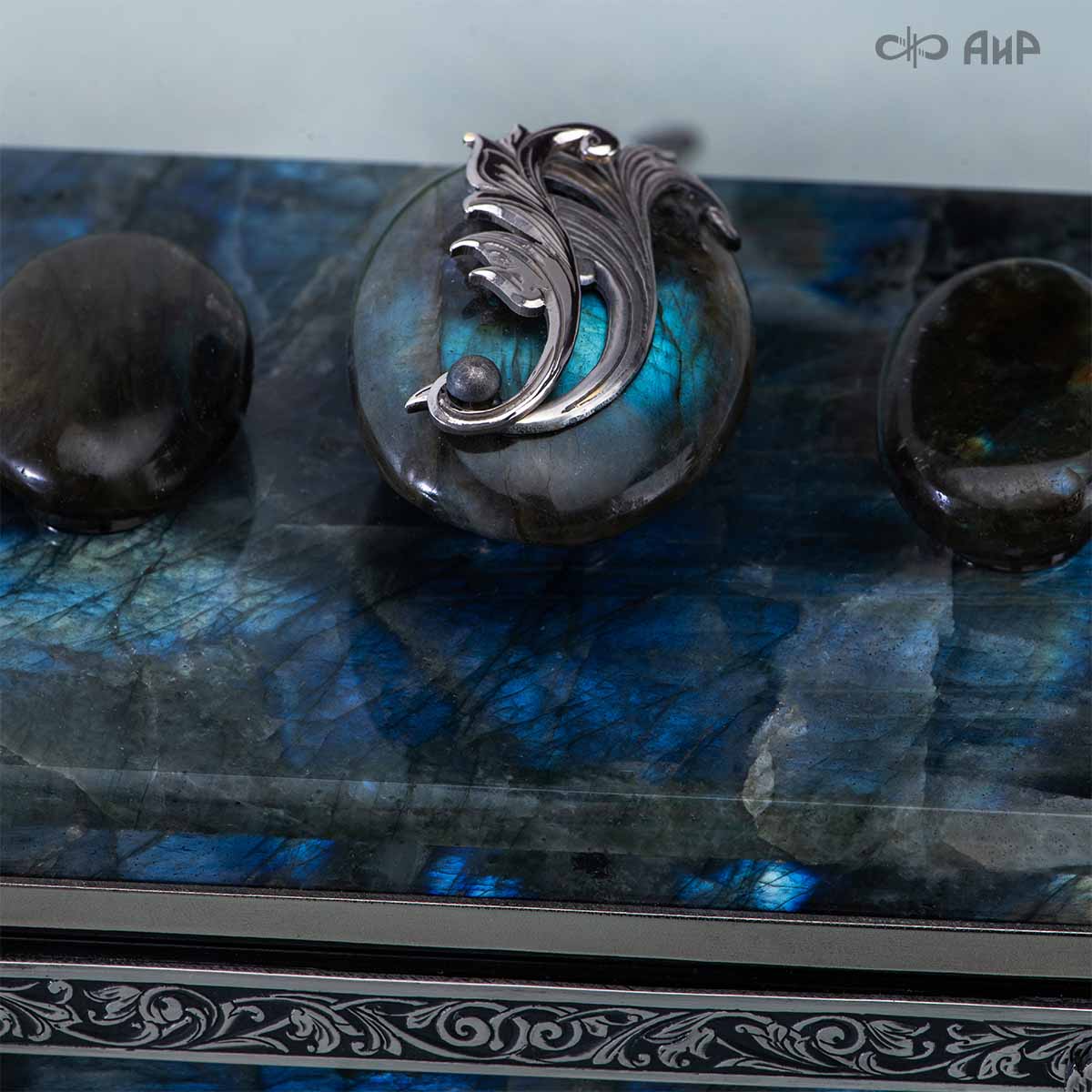 Шкатулка из лабрадорита Светлячки, Артикул: 39206 - Компания «АиР»