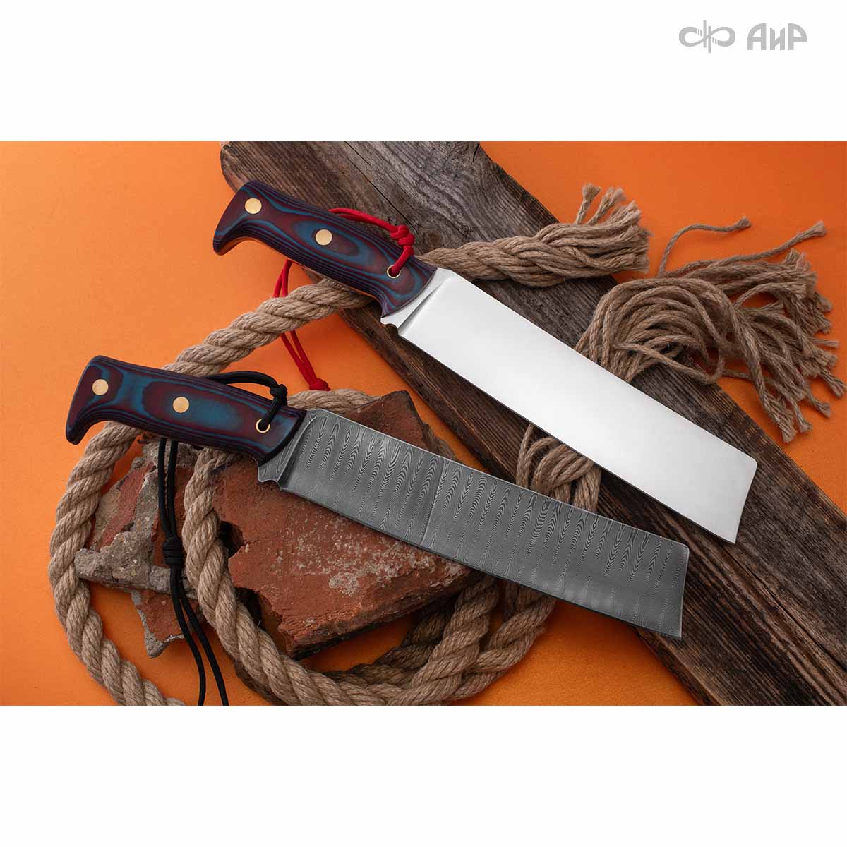 Уралмаш тесак (микарта красно-синяя, паракорд с темлячным узлом, кастомная заточка) - Компания «АиР»