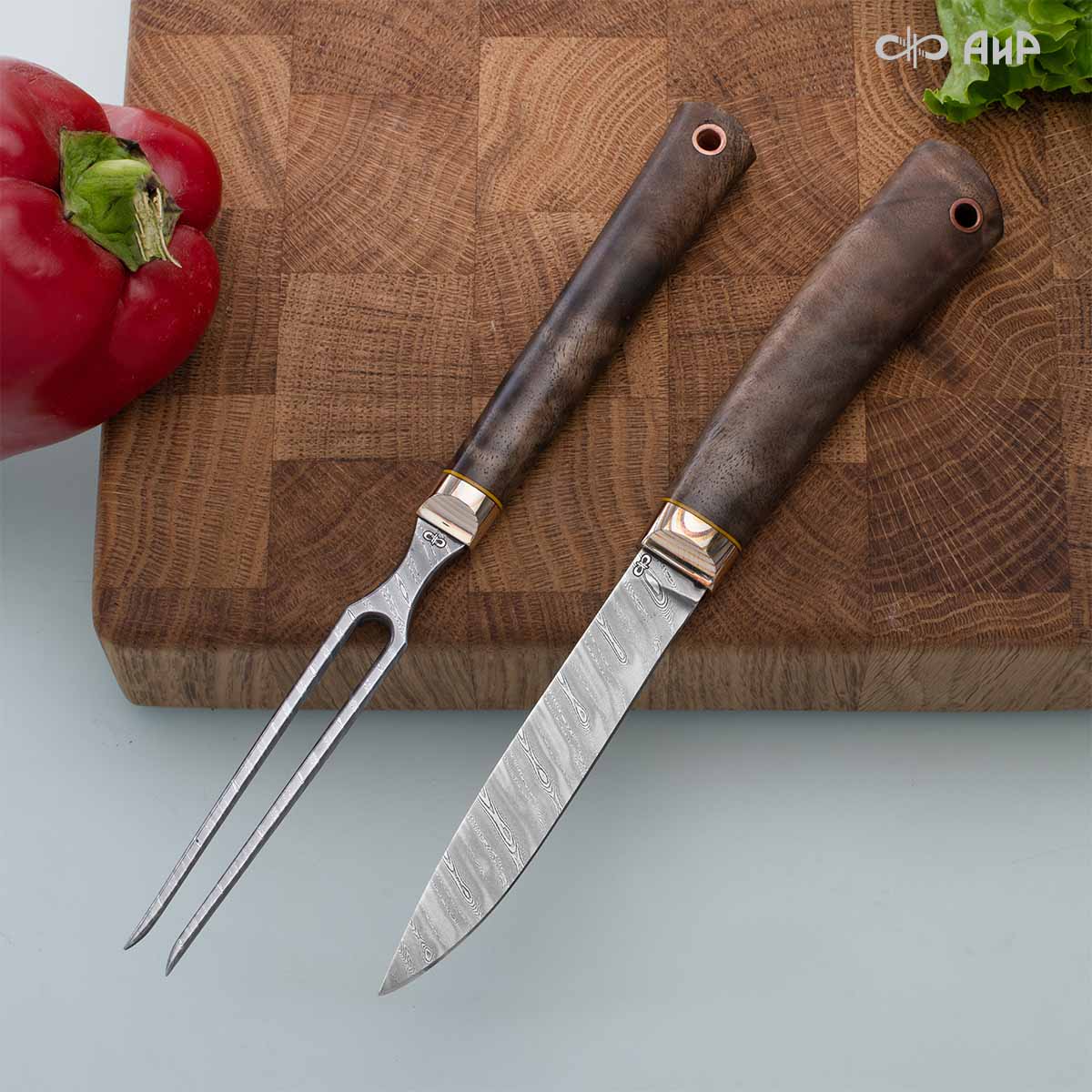 Набор Стейковый (нож и вилка, стабилизированный ореховый кап, мокуме гане, медная втулка, кастомная заточка) дамасская сталь ZD-0803, узор твист - Компания «АиР»