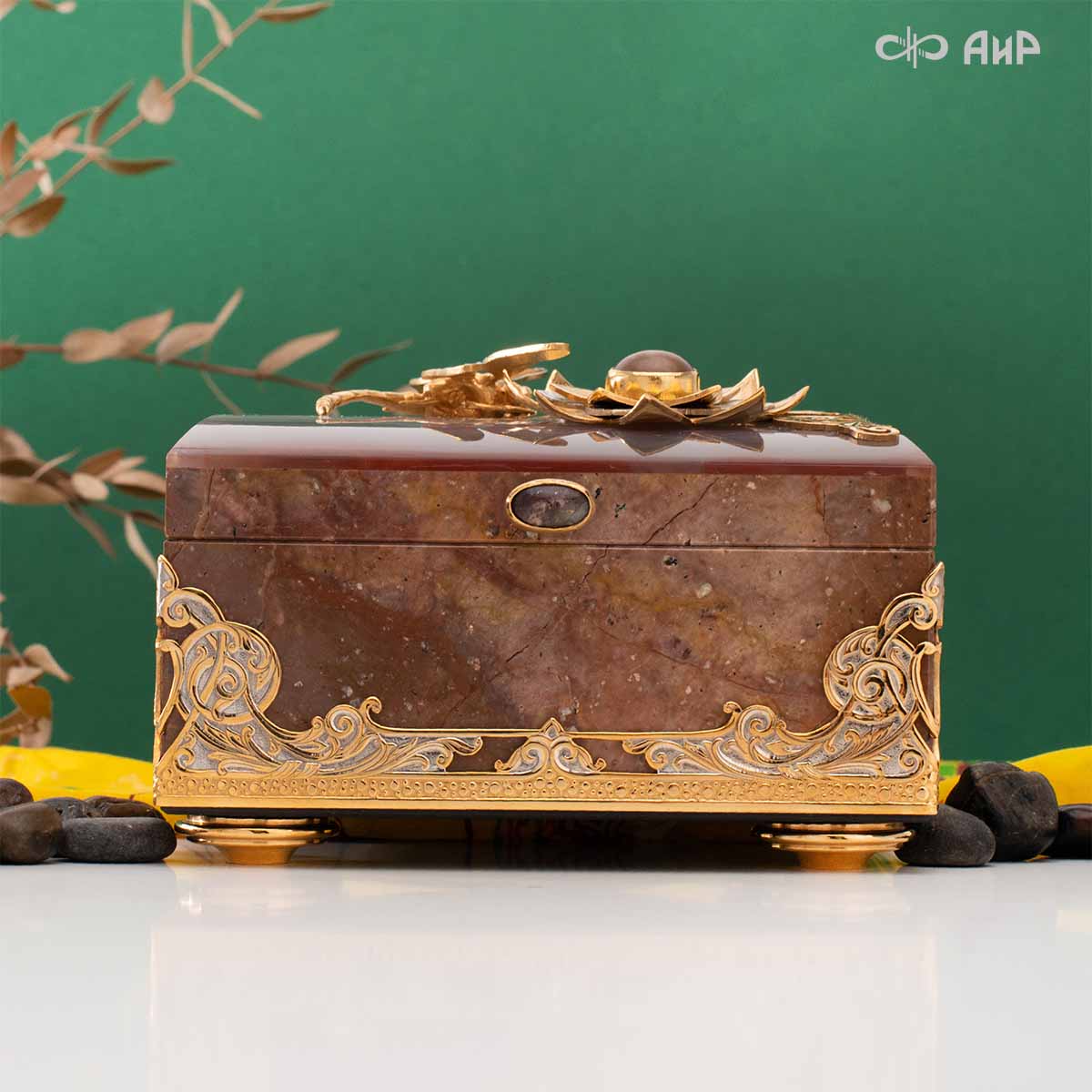 Шкатулка Стрекоза и лотос из яшмы и агата, Артикул: 39044 * - Компания «АиР»