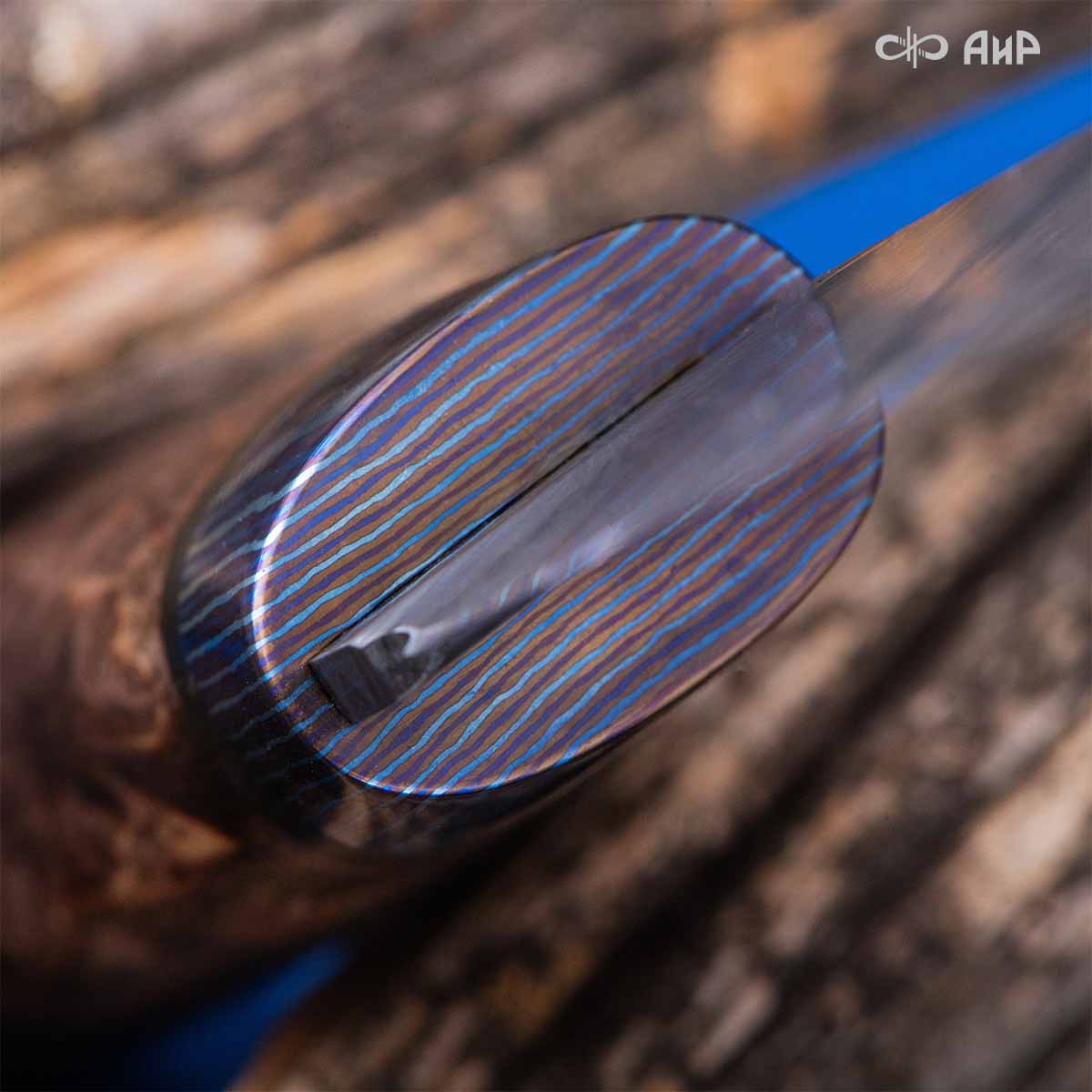 Пескарь (стабилизированная карельская береза коричневая, ЗлаТи (ZlaTi), клиновая срезка, кастомная заточка) дамасская сталь ZDI-1016, узор перо - Компания «АиР»