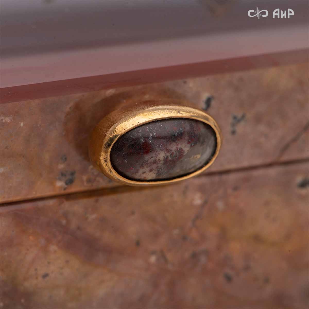 Шкатулка Стрекоза и лотос из яшмы и агата, Артикул: 39044 * - Компания «АиР»