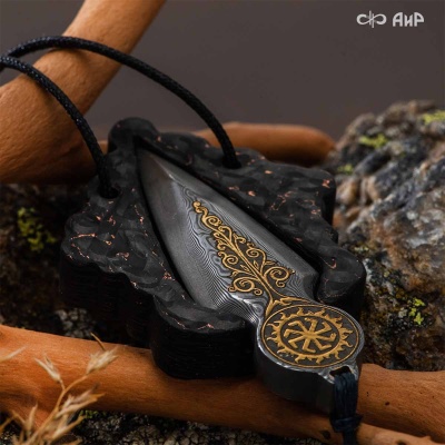 Подвеска-нож Древо жизни, карбон, дамасская сталь ZDI-1016, золото, Артикул: AF0000019779 - Компания «АиР»