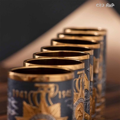  Набор 80 лет Великой Победы (нож Финка-2 с золотом, 40Х10С2М, стопка) Артикул: 39063, 39064 - Компания «АиР»