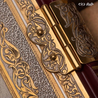 Святое Евангелие в красках Палеха, в окладе, Артикул: 38716 - Компания «АиР»