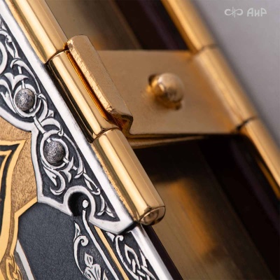 Святое Евангелие в окладе, Артикул: 39105 - Компания «АиР»