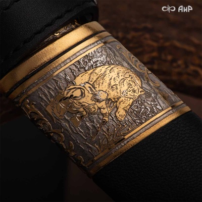 Нож Бекас с сюжетом Охотник и медведь, комбинированные ножны, Артикул: 39034 - Компания «АиР»