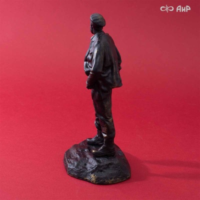 Композиция Фидель с сигарой, ореховый кап, золото, черный никель, дамасская сталь ZDI-1016, Артикул: AF0000025163 - Компания «АиР»