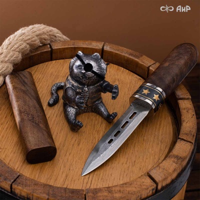 Композиция Пират Воробей с сигарой (ореховый кап, золото, серебро), дамасская сталь ZDI-1016 - Компания «АиР»