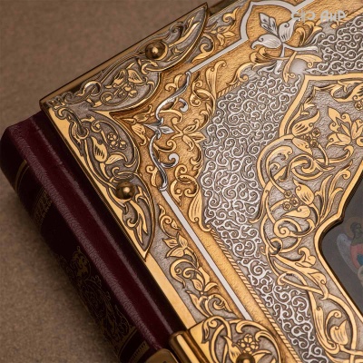 Святое Евангелие в красках Палеха, в окладе, Артикул: 38716 - Компания «АиР»